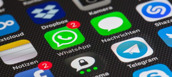 WhatsApp encabeza las redes sociales en España
